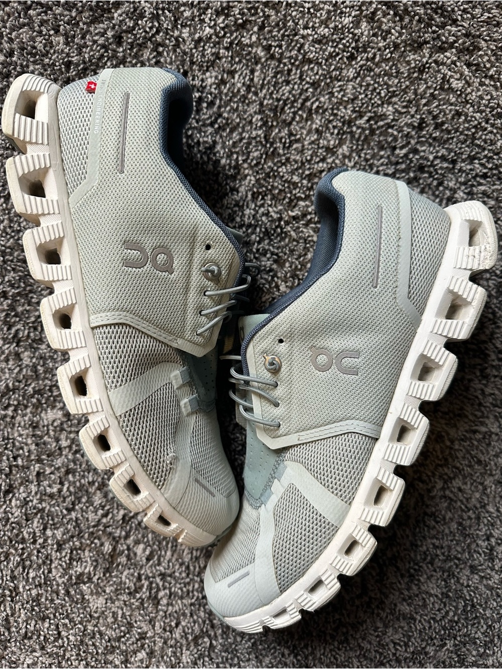 On Cloud 5 Women's Running Walking Gym Sneakers in Surf Cobble Size 10